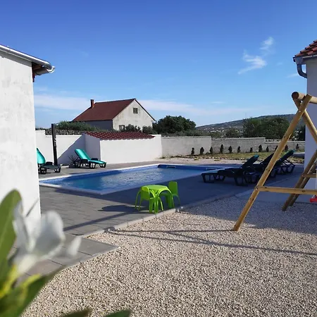 בית נופש Family Friendly House With A Swimming Pool Bulic, Zagora - 18943