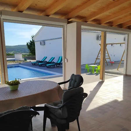 Family Friendly House With A Swimming Pool Bulic, Zagora - 18943 בית נופש *